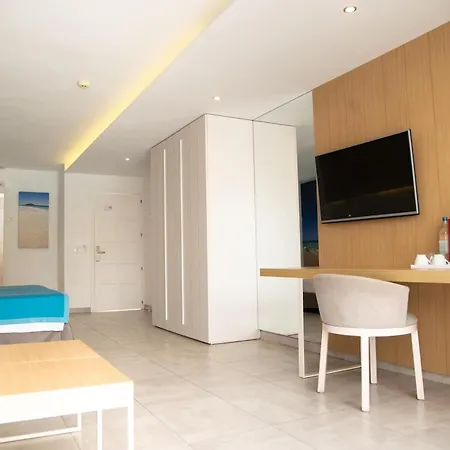 Отель Bluesea Bahia De Lobos