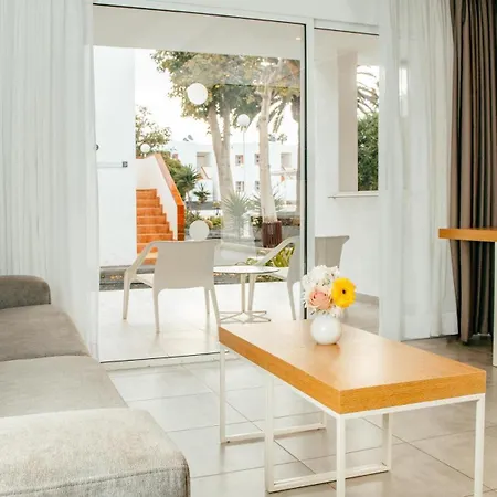 Bluesea Bahia De Lobos Отель Коральео