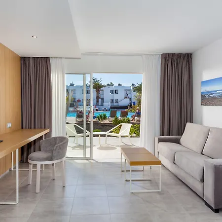 Hotel Bluesea Bahia De Lobos 4*